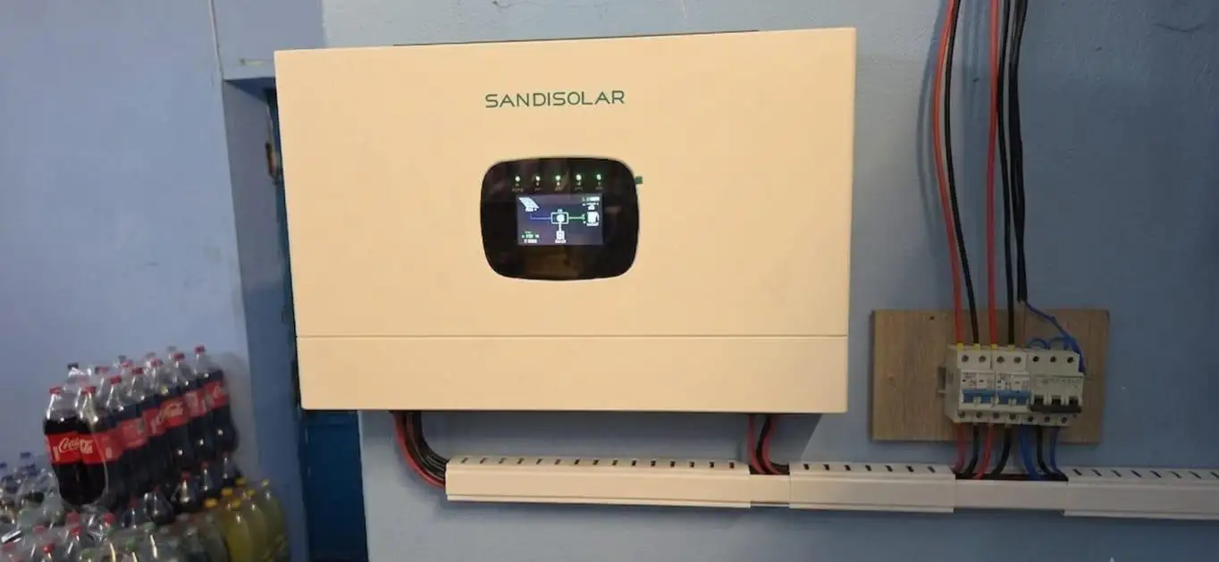 Onduleur solaire avec stockage par batterie
